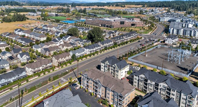 Building Photo - 17181 SW Snowdale St