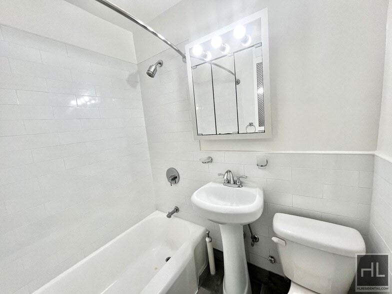 Building Photo - SECOND AVENUE