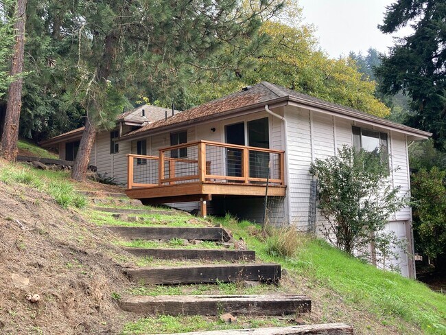 Building Photo - 3791 Onyx St