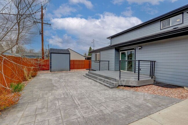 Building Photo - 2581 S Hazel Ct