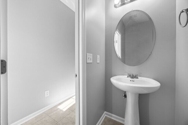 Building Photo - Welcome to Carolina Forest!