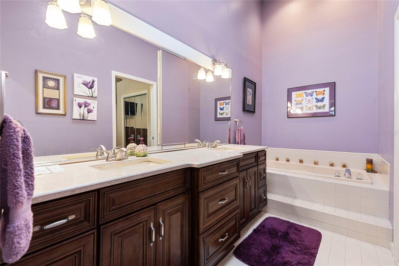 Building Photo - 4966 Clubview Ct E