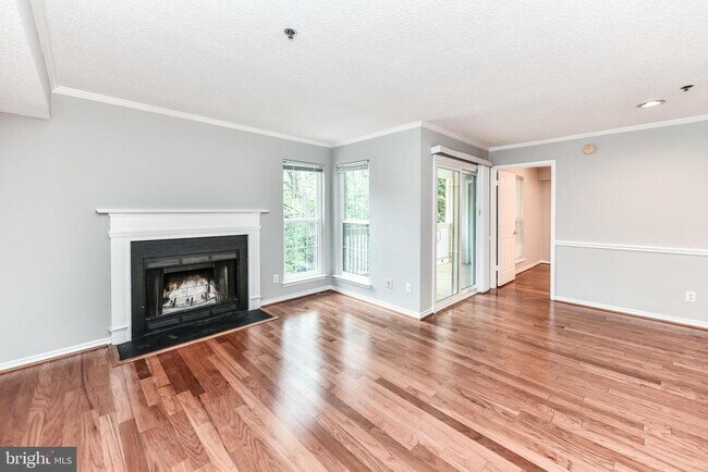 Building Photo - 1524 Lincoln Way