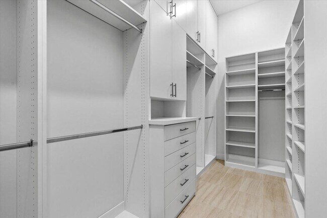 Building Photo - 54770 Cavalcade Ct