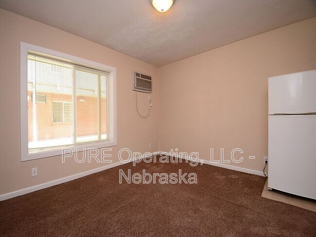Building Photo - 612 N 46th St