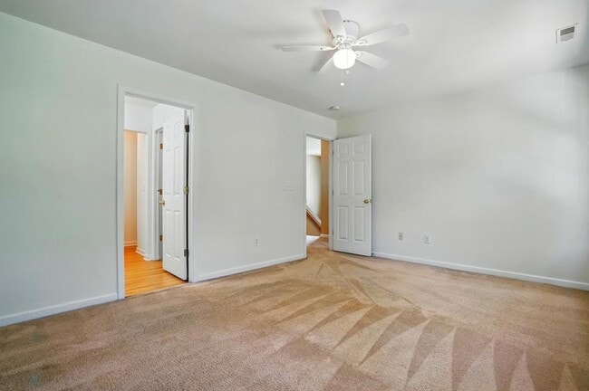 Building Photo - 7420 Abigail Glen Dr