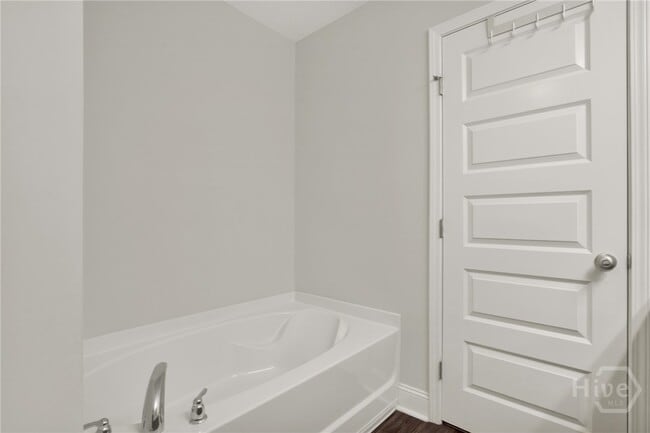 Building Photo - 125 Horizon Ln