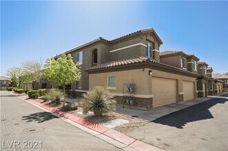 Building Photo - Beautiful townhouse for Rent!