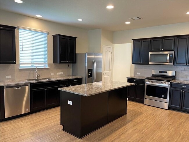 Building Photo - 11816 Monterosso Dr
