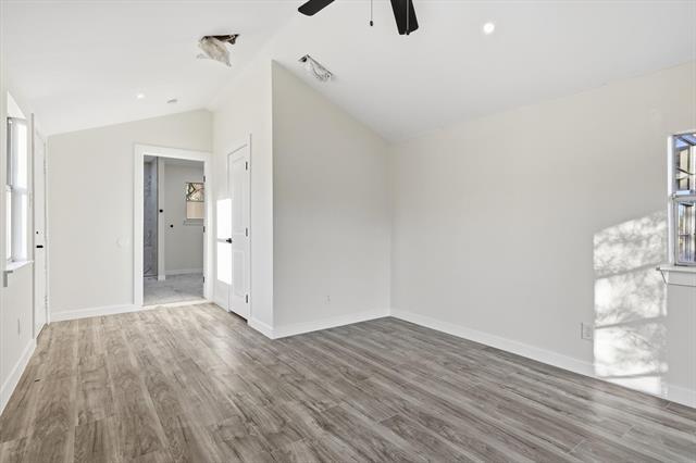 Building Photo - 405 Jannie St