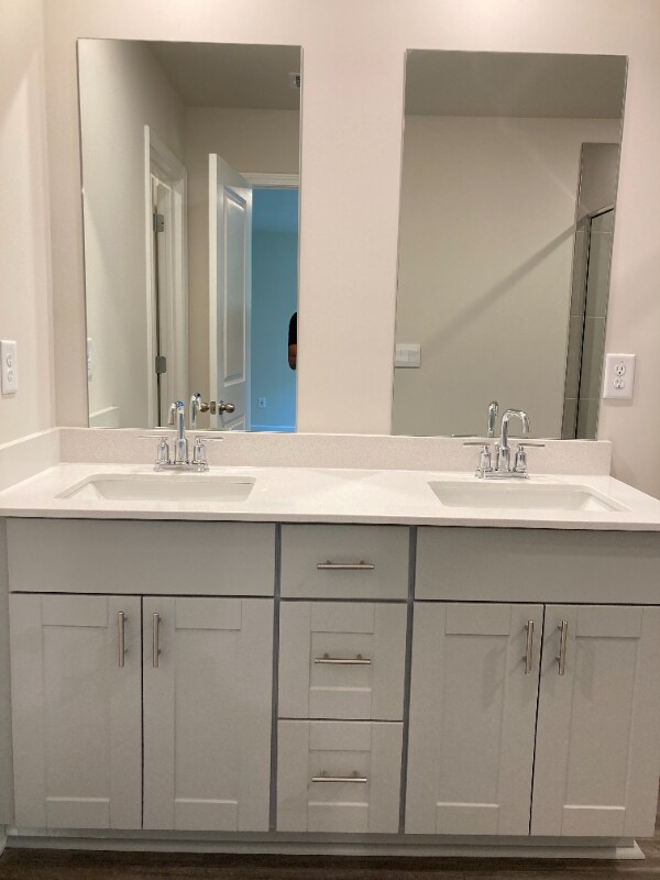 Building Photo - 354 Timberland Ave