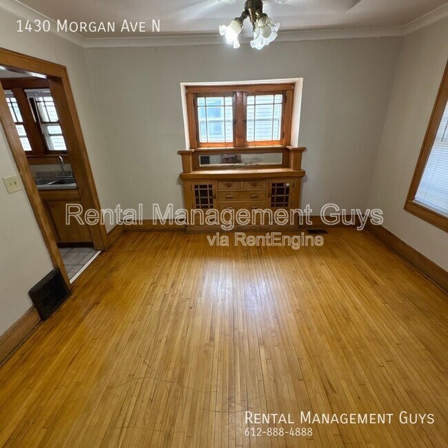 Building Photo - 1430 N Morgan Ave