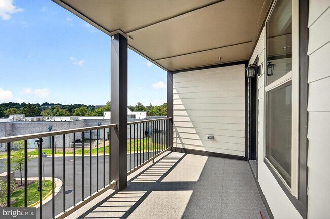 Building Photo - 20957 Bluebird Sq