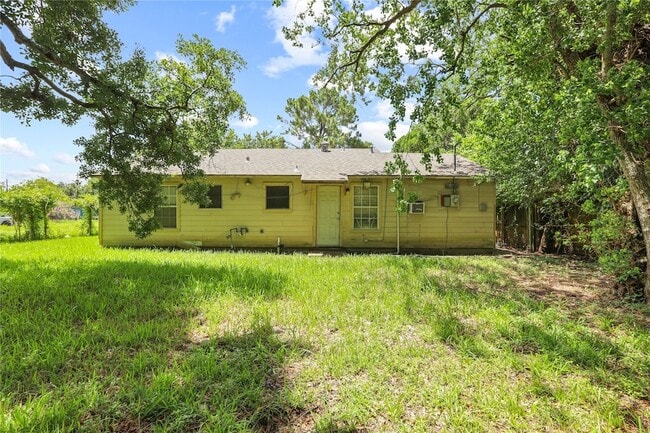 Building Photo - 5515 Flamingo Dr