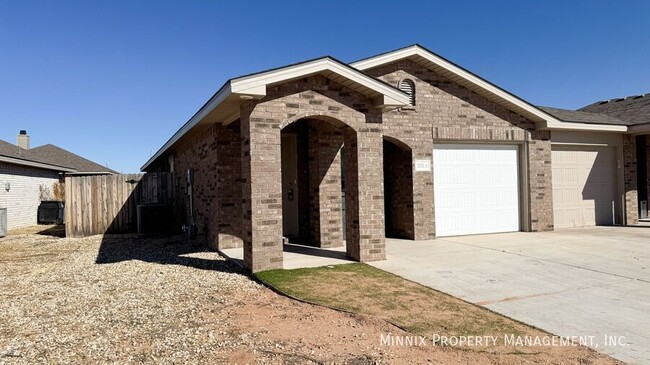 Building Photo - 2135 Kokomo Ave