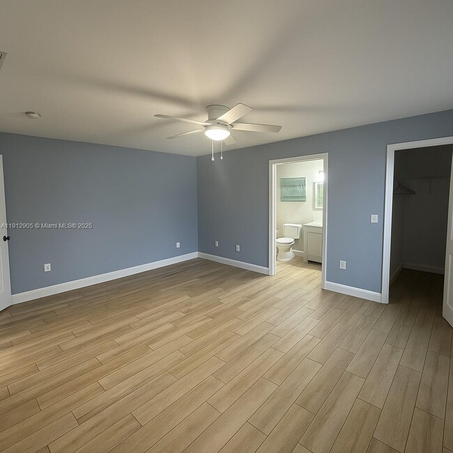 Building Photo - 2001 NE 14th St