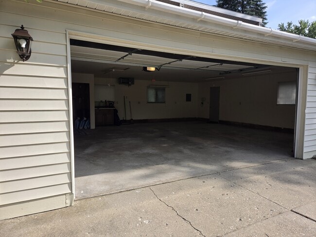 Building Photo - 4088 Benson Rd