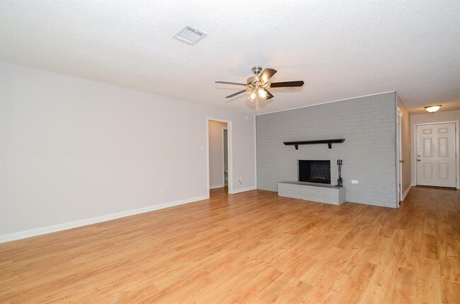 Building Photo - 22706 Coriander Dr