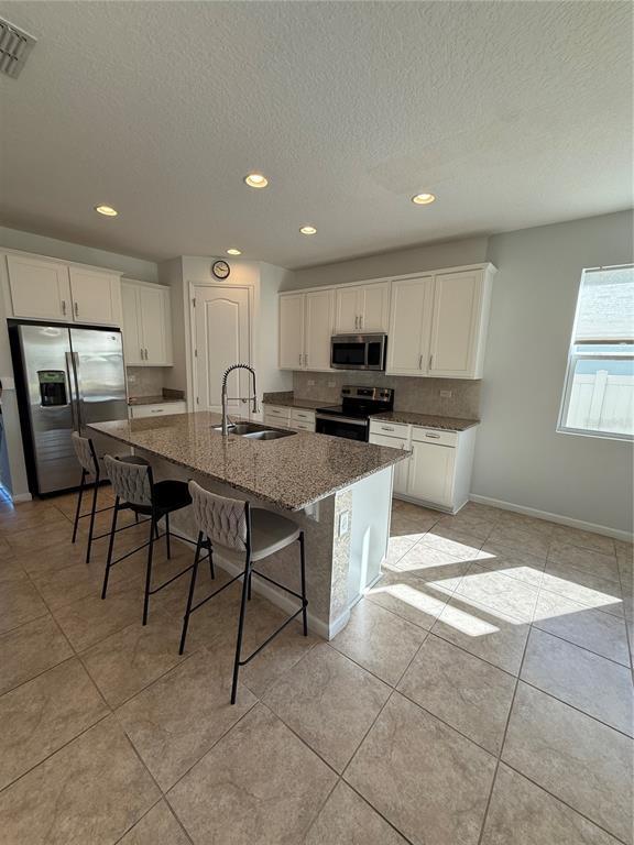 Building Photo - 5593 Western Sun Dr