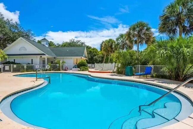 Building Photo - 4270 Calinda Ln