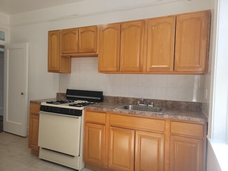 Building Photo - 37-36 86th Street