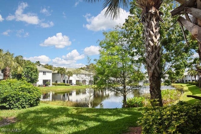 Building Photo - 10100 Poppy Hill Dr