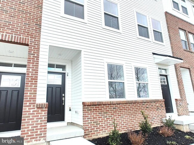 Building Photo - 3 Wafer Aly