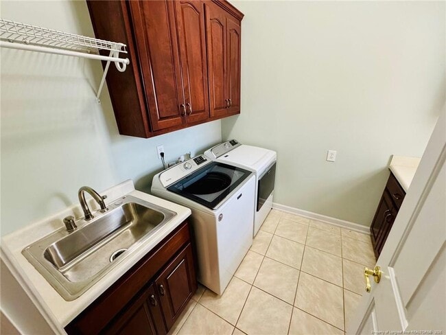 Building Photo - 262 Citadel Ct