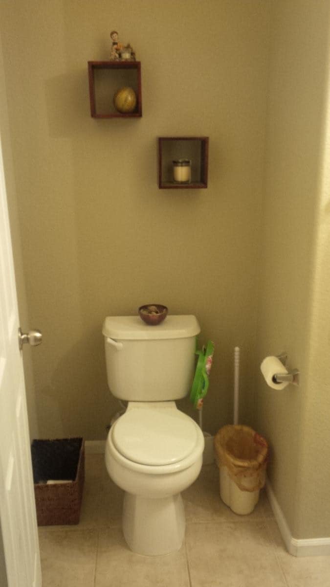 Half bath - 17926 E 104th Way