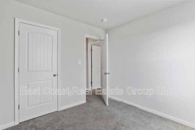 Building Photo - 116 Paddington St