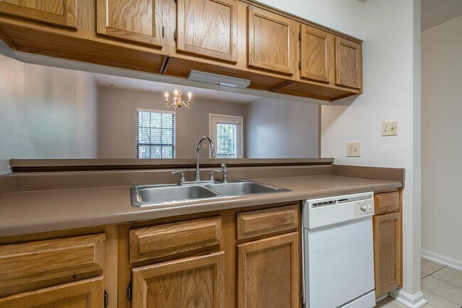 Building Photo - 124 Barksdale Ct