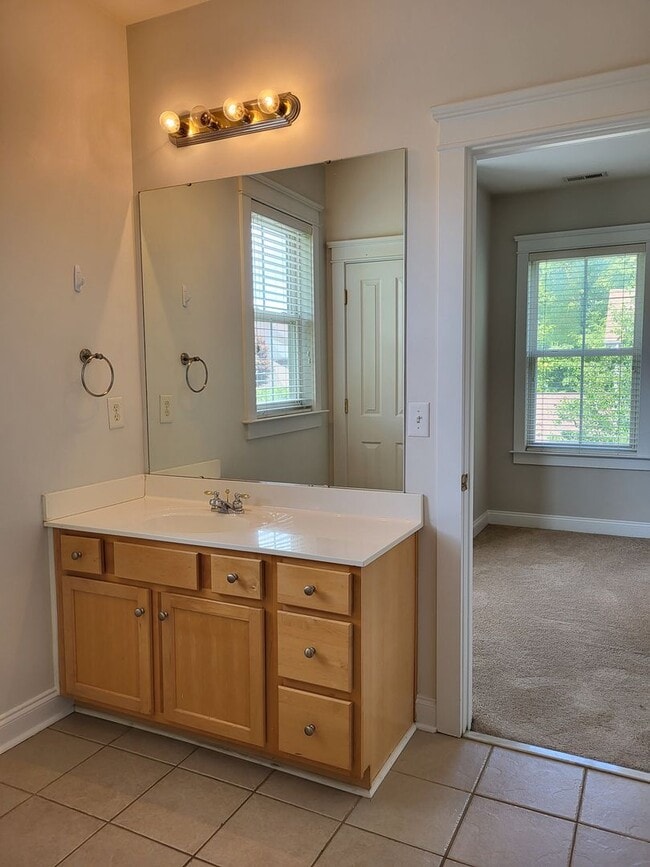 Building Photo - 3 bedroom home in Birkdale