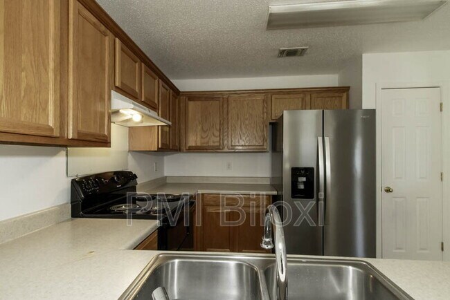 Building Photo - 11107 Dede Dr