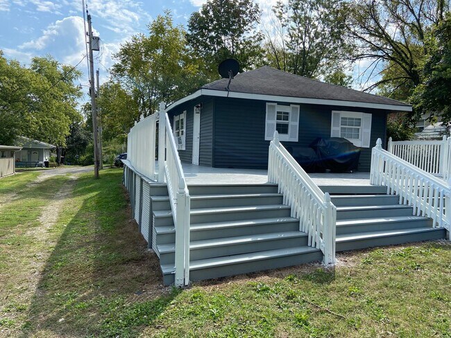 Building Photo - Single Family Home in Branson