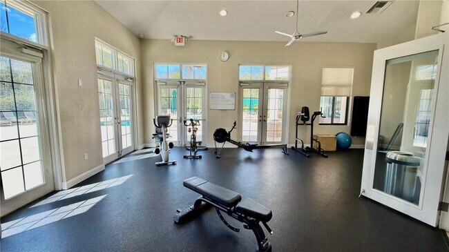 Building Photo - 10222 Devonshire Lake Dr