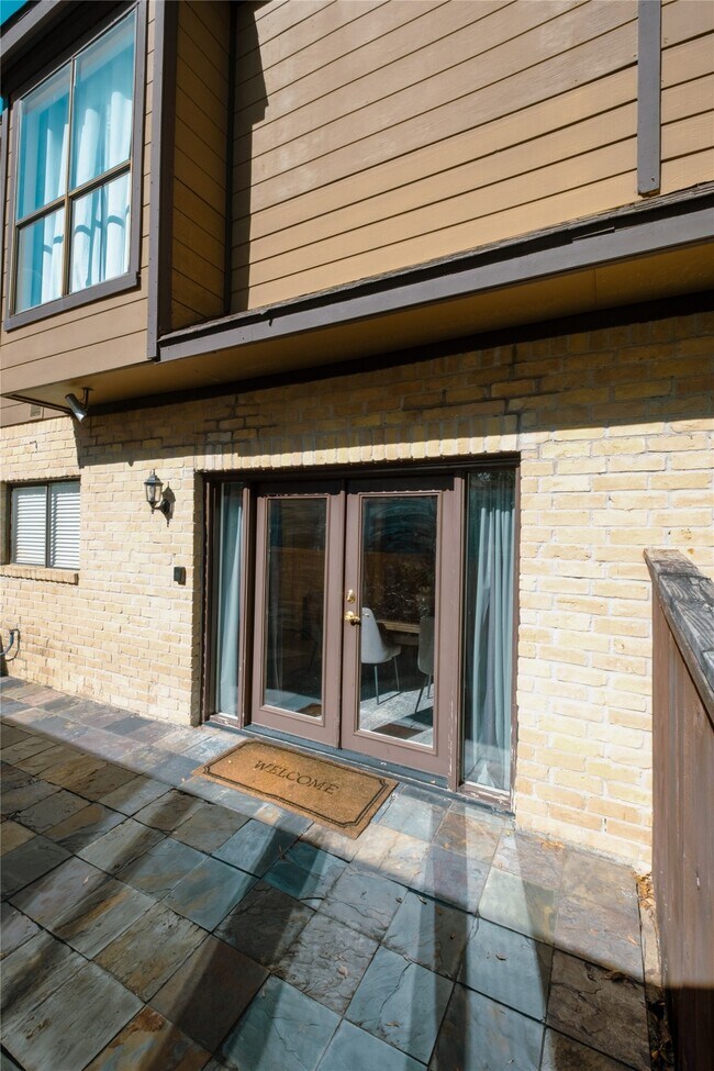 Building Photo - 11711 Memorial Dr