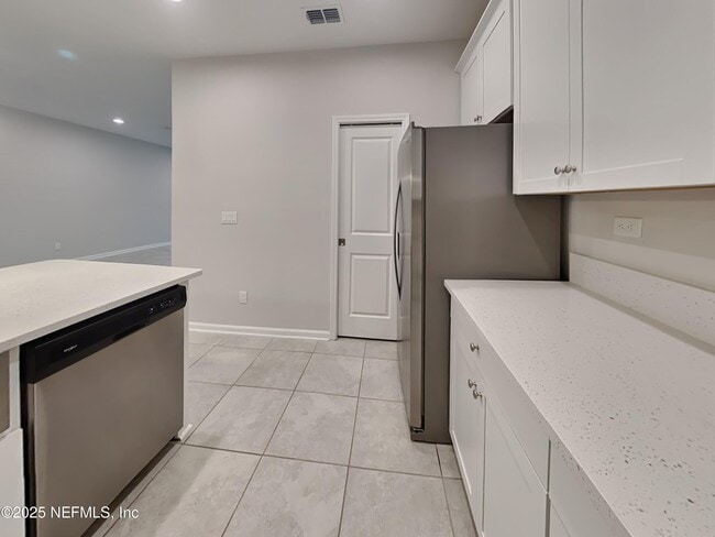 Building Photo - 187 Charlie Way