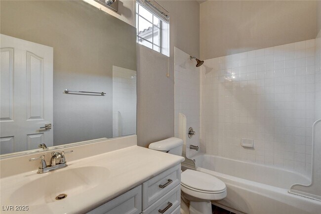 Building Photo - 2794 Glen Port St