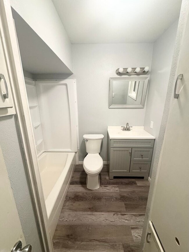 Building Photo - 1111 N Carrizo St