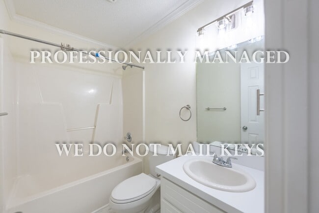 Building Photo - 621 Daffodil Way