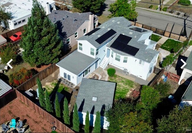 Building Photo - 1457 Alabama St