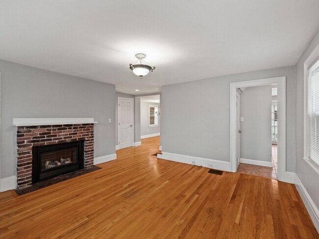 Building Photo - 27 Kilby St