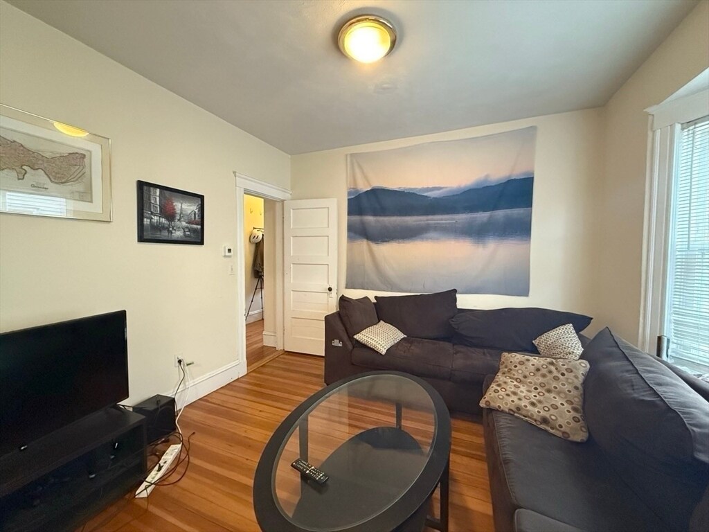 Building Photo - 28 Belknap St