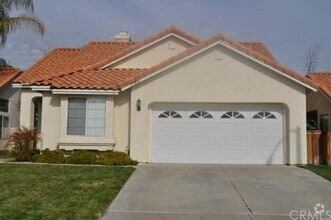 Building Photo - 27456 Swallow Ct