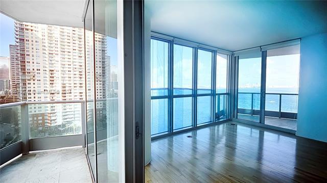 Building Photo - 1331 Brickell Bay Dr