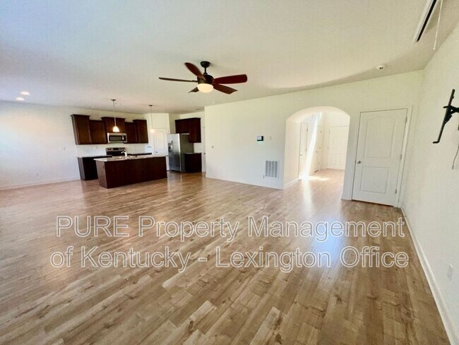 Building Photo - 138 Amen Corner Way
