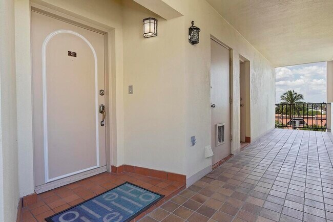 Building Photo - 3475 S Ocean Blvd