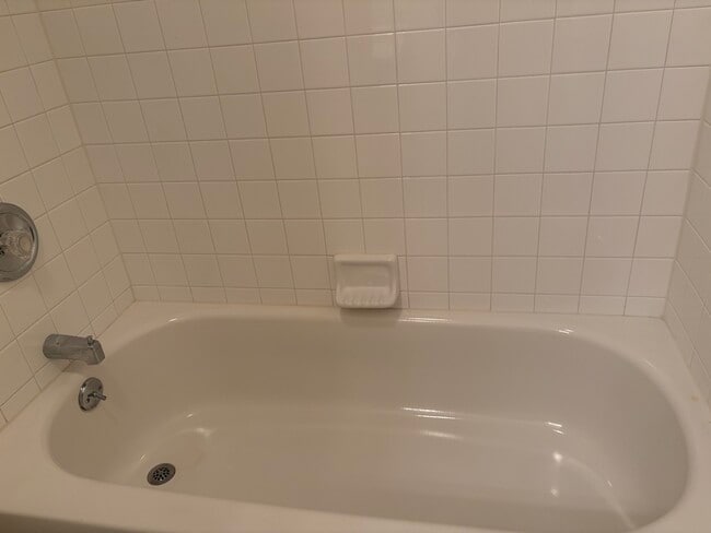 Building Photo - 229 Steeplechase Cir