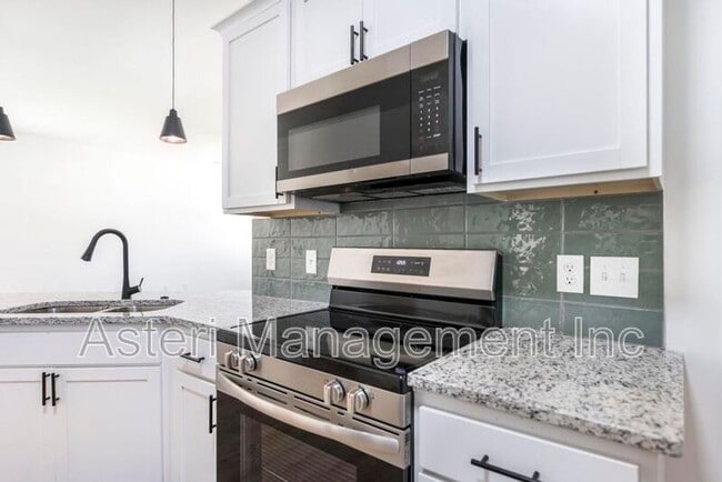 Building Photo - 2141 Houston Lake Rd