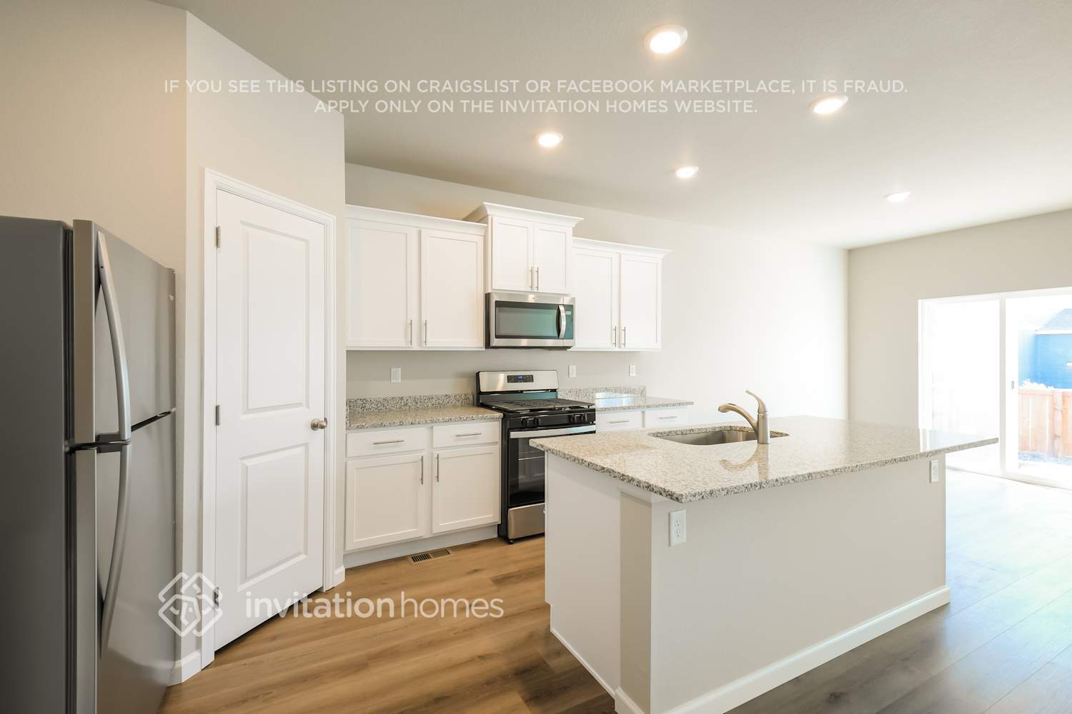 Building Photo - 1055 Long Meadows St